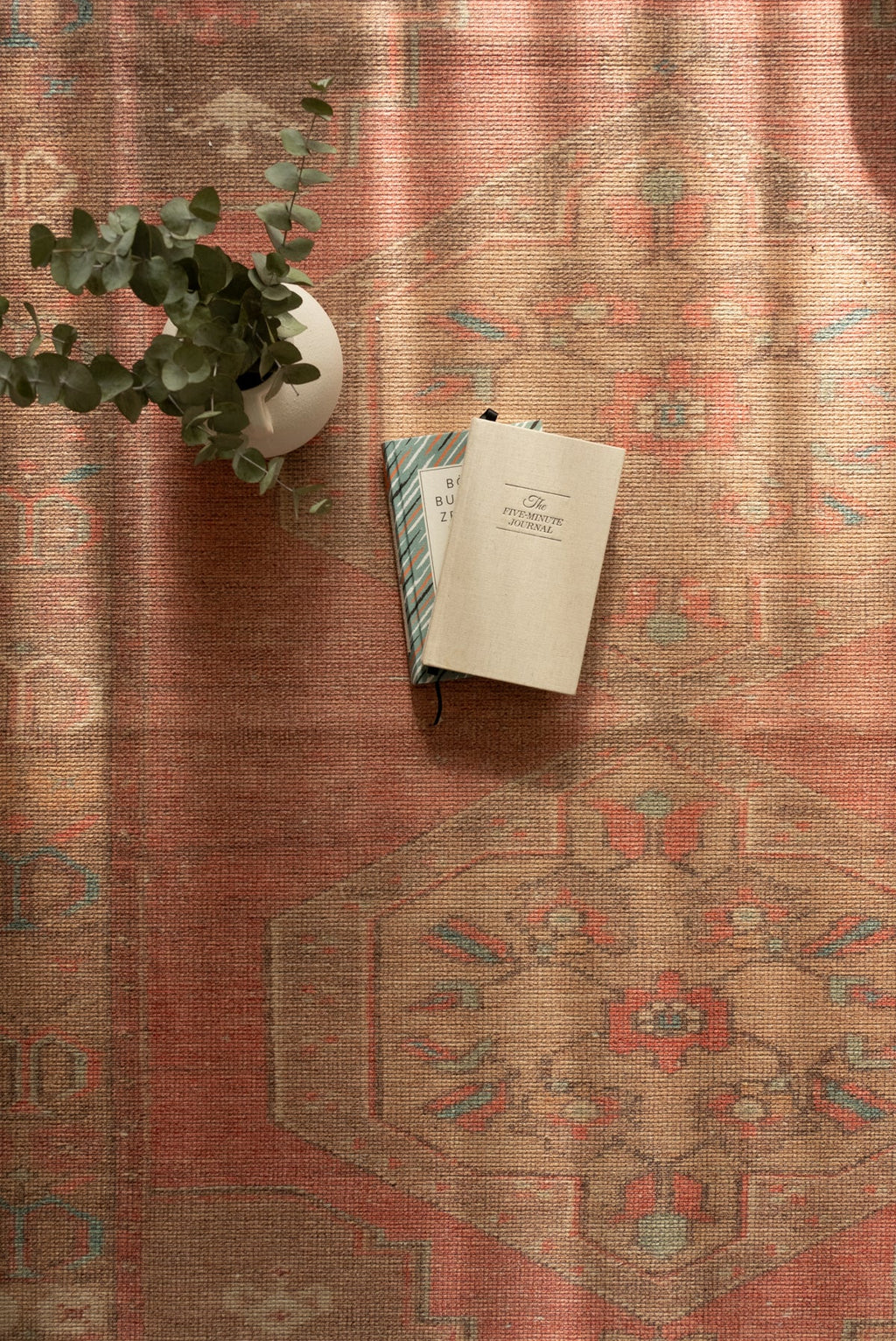 Vintage rug Ceren Lomé