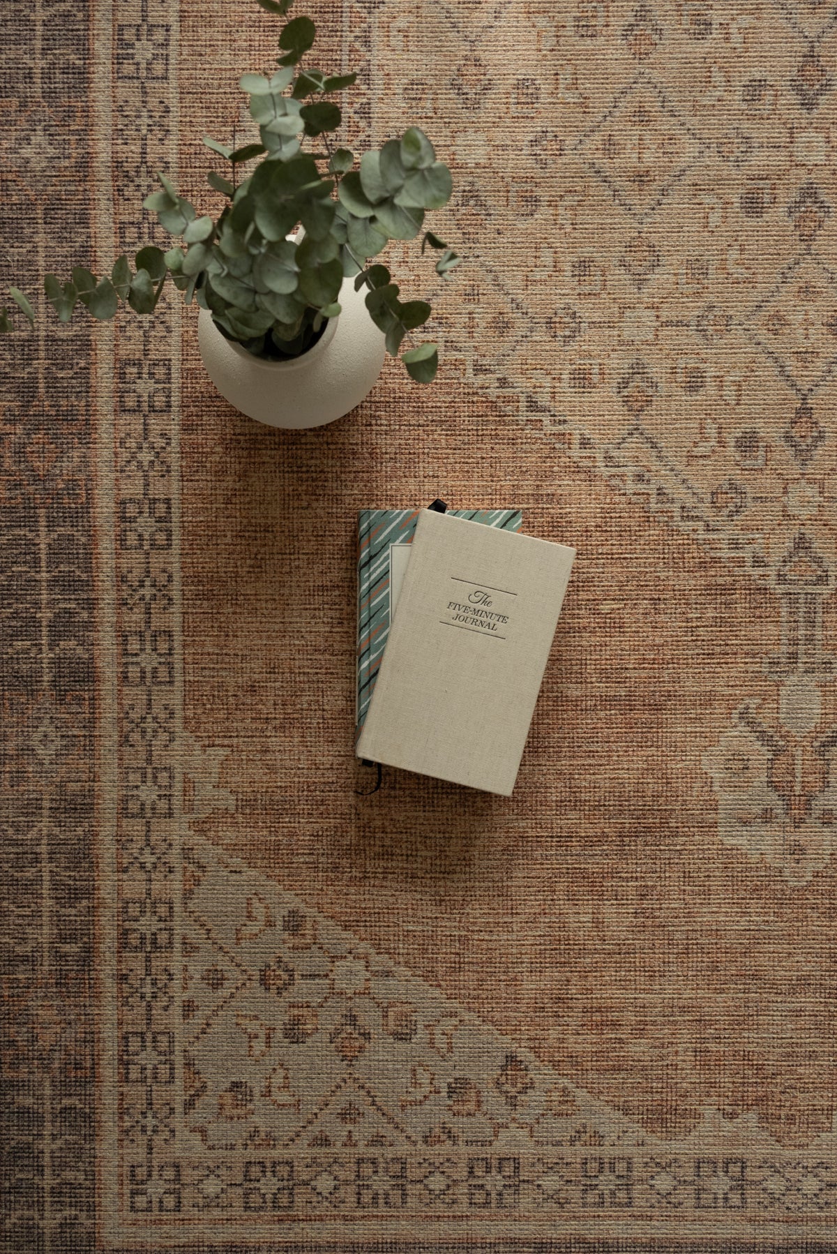 Vintage rug Yelda Lomé