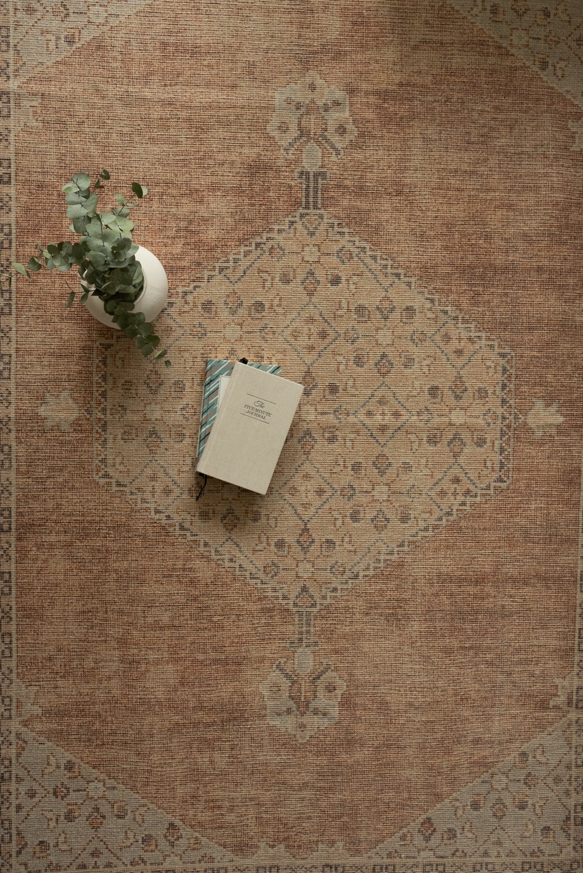 Vintage rug Yelda Lomé