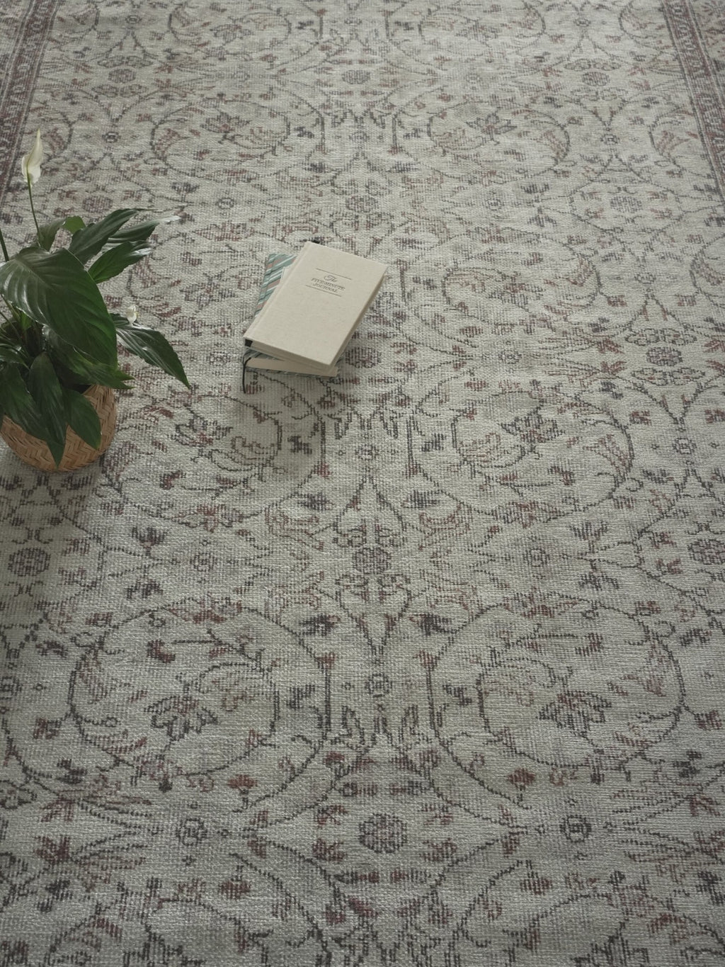 Vintage rug Kader Vera