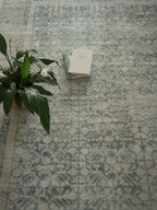 Vintage rug Vahide Vera