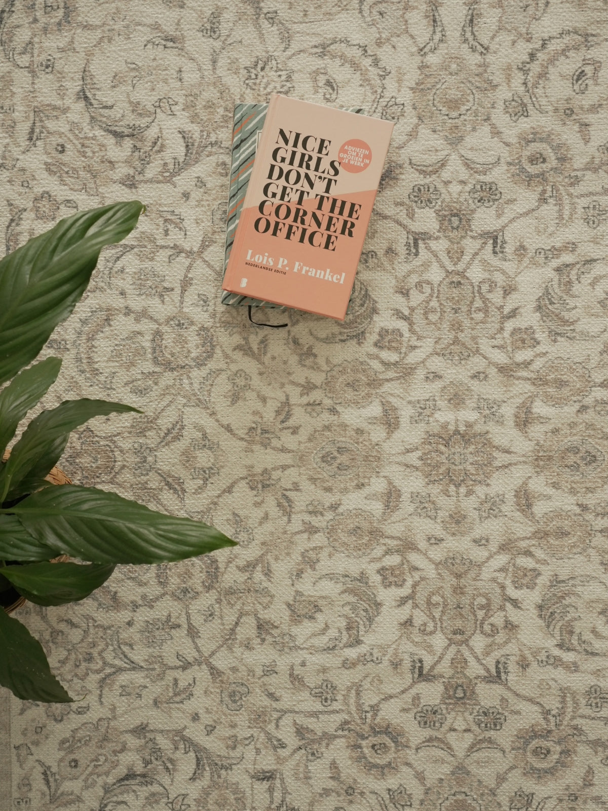 Vintage rug Cemila Vera