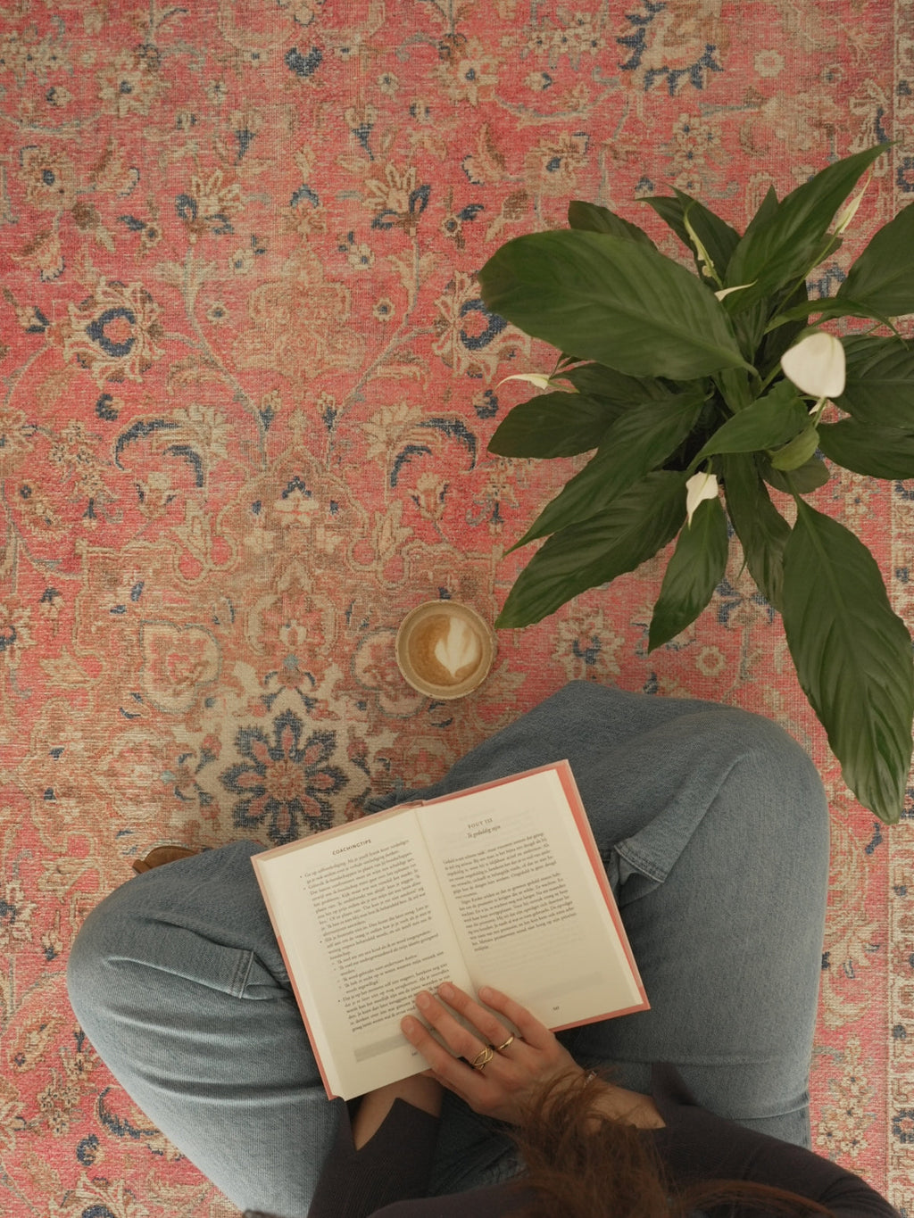 Vintage rug Hacer Vera