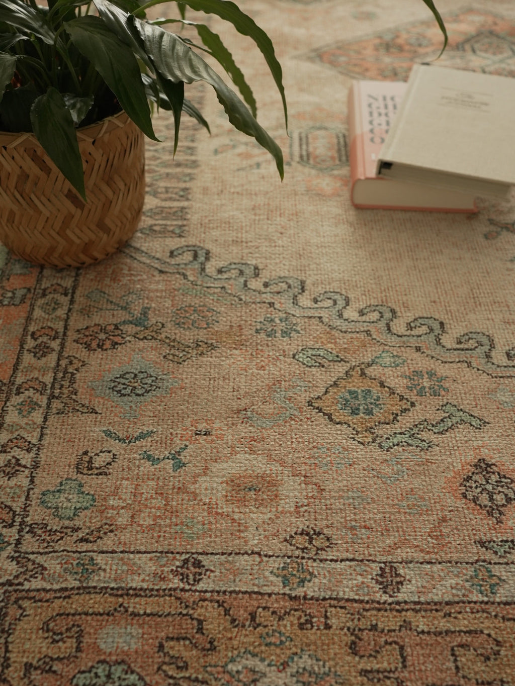Vintage rug Elif Vera