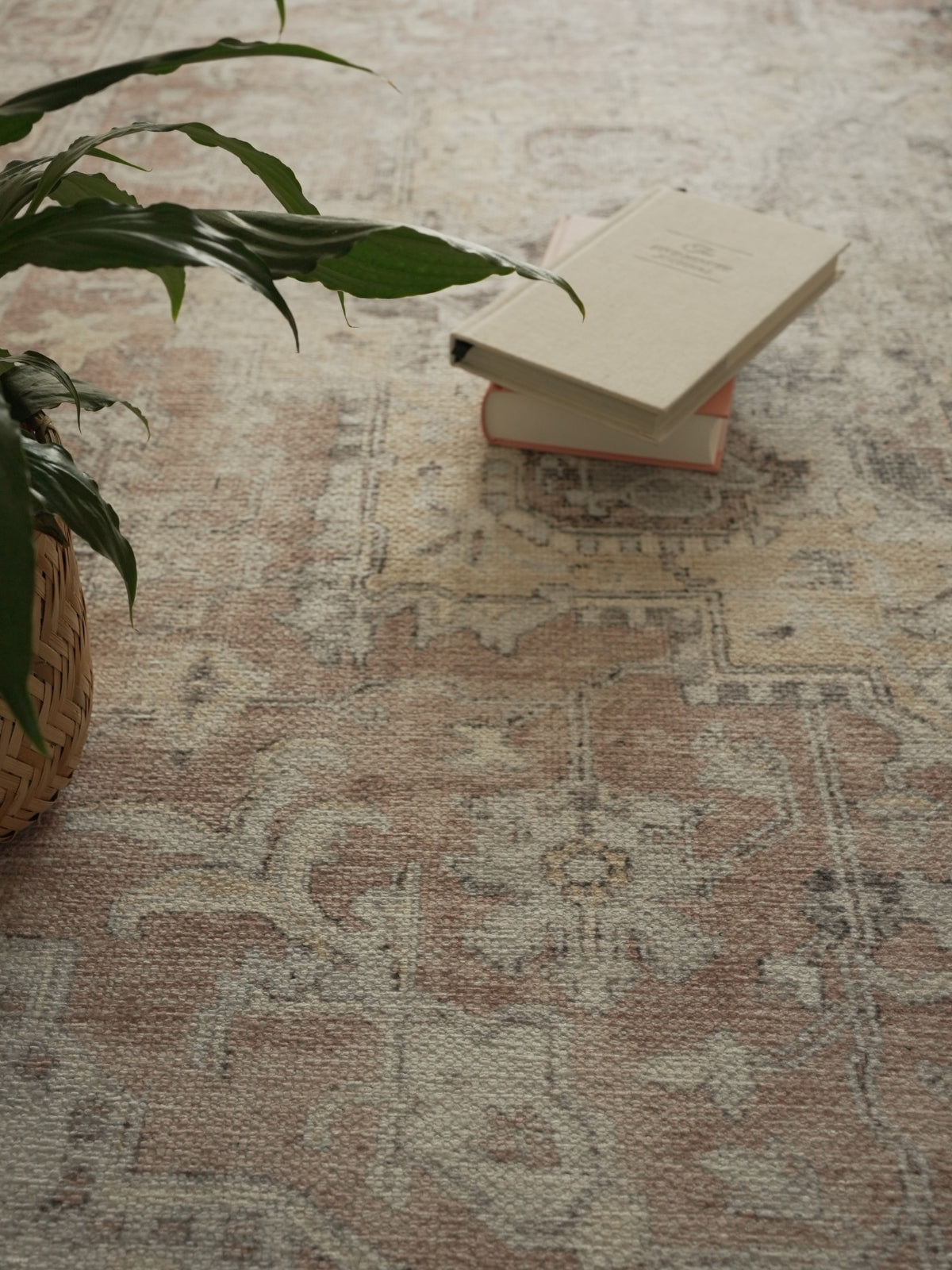 Vintage rug Huriye Vera